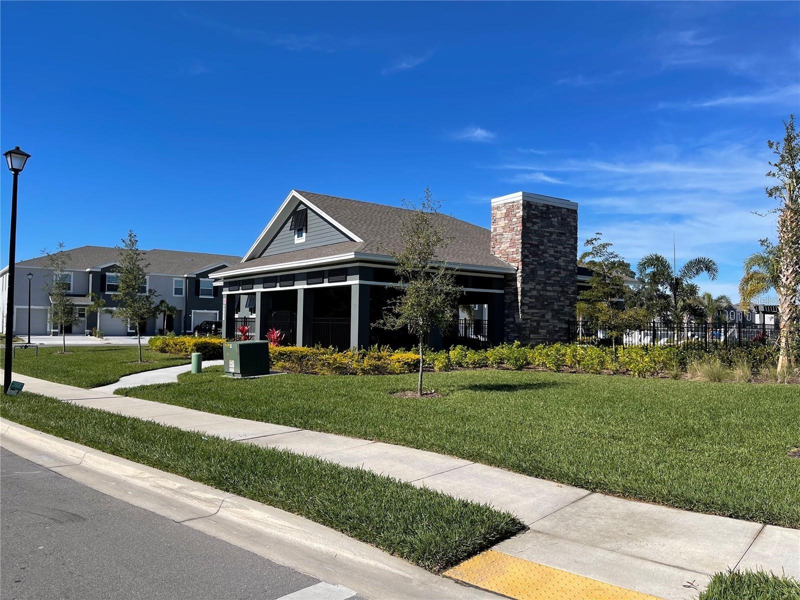 PROMENADE EAST - Residential Lease