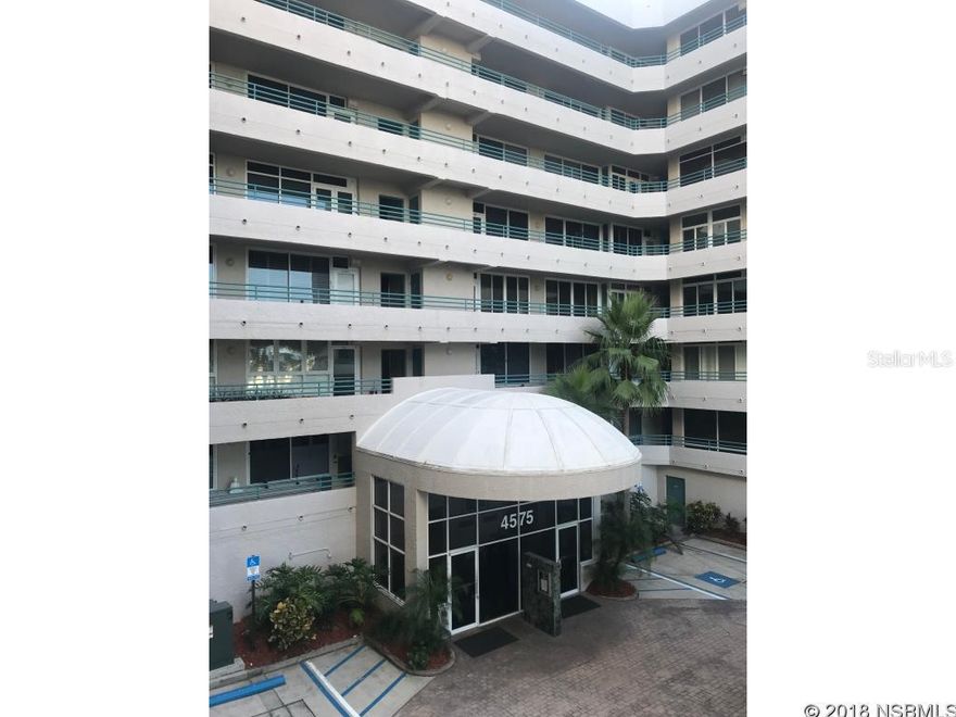 stunning remodeled 3 bed 3 ba on the ocean