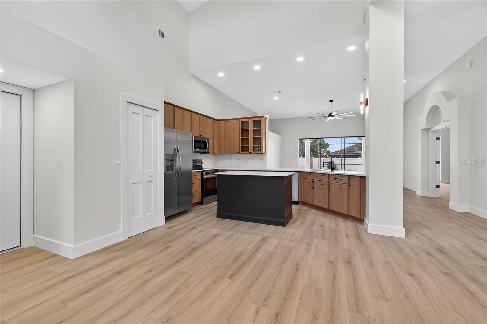 SOUTHERN OAKS - Residential