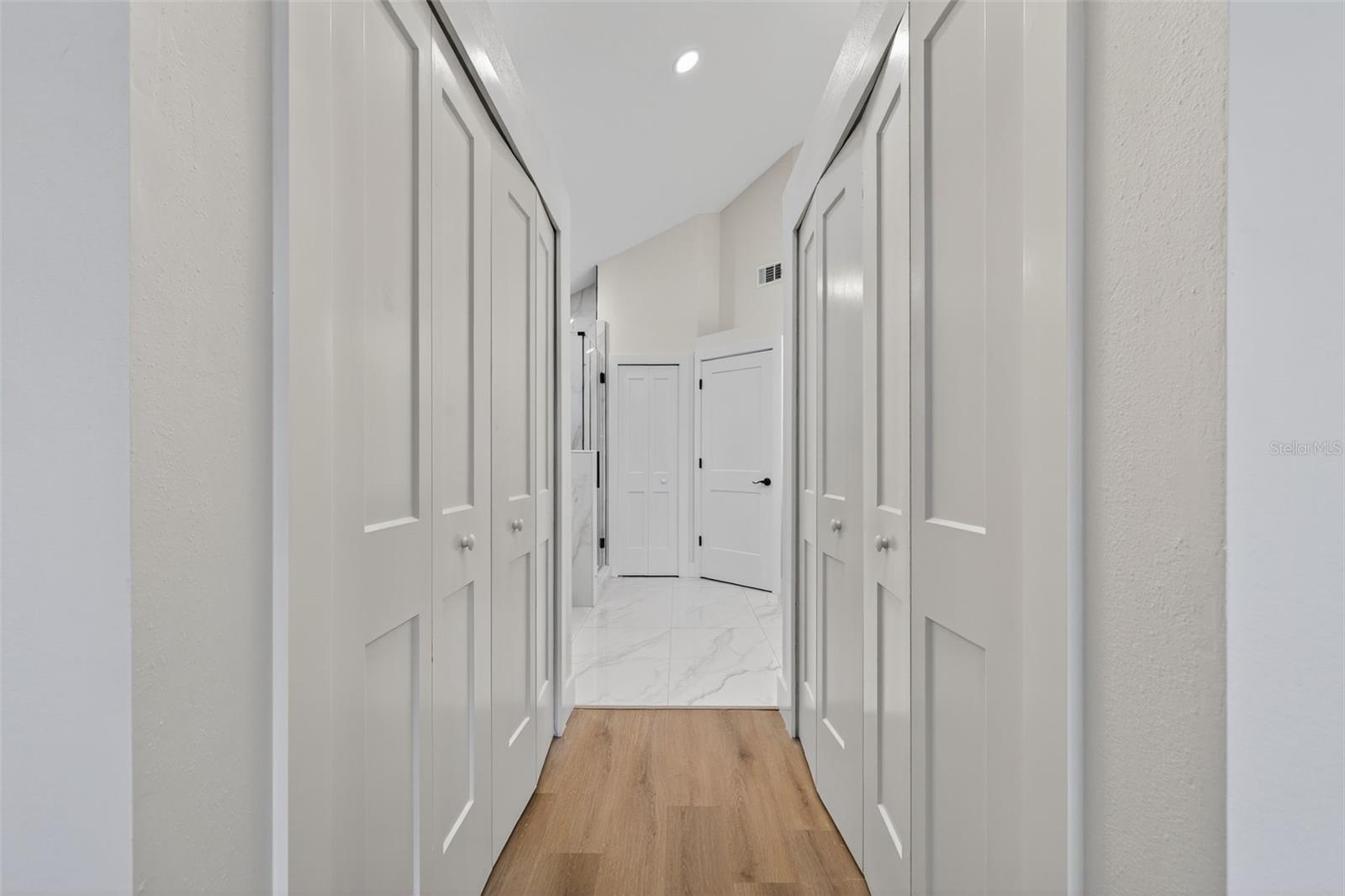 SOUTHERN OAKS - Residential