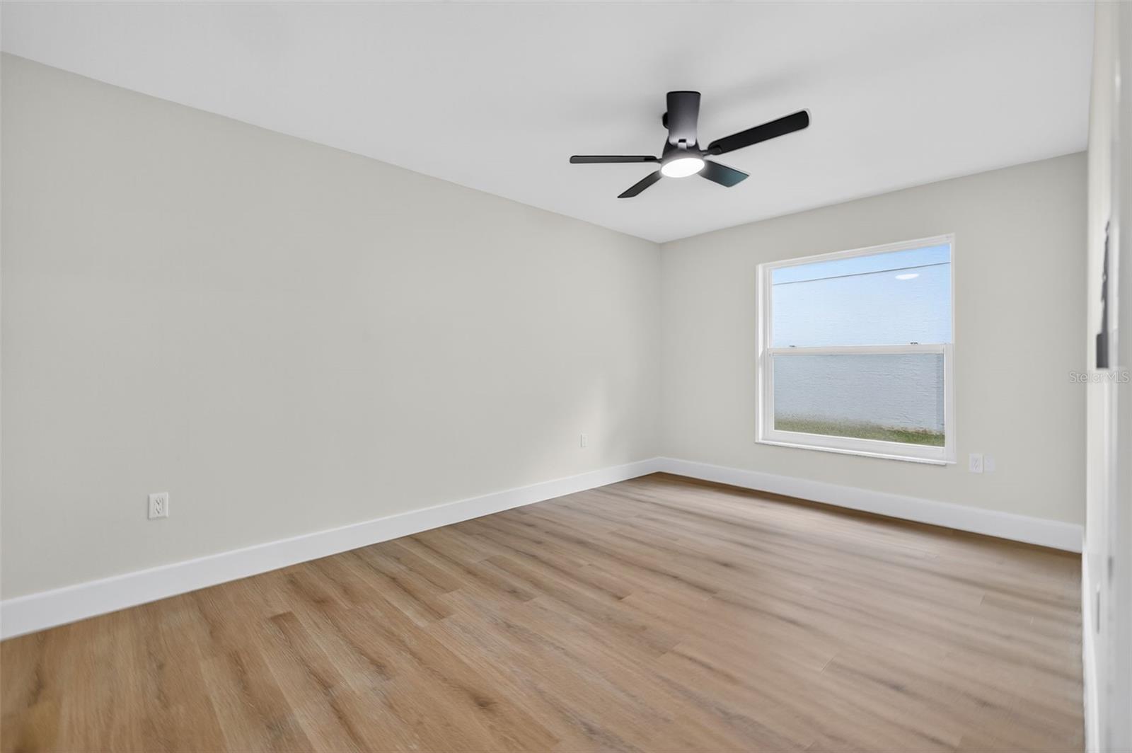 SOUTHERN OAKS - Residential