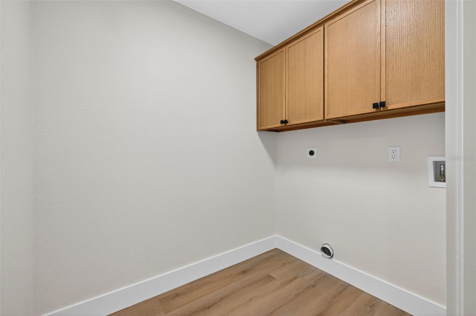 SOUTHERN OAKS - Residential