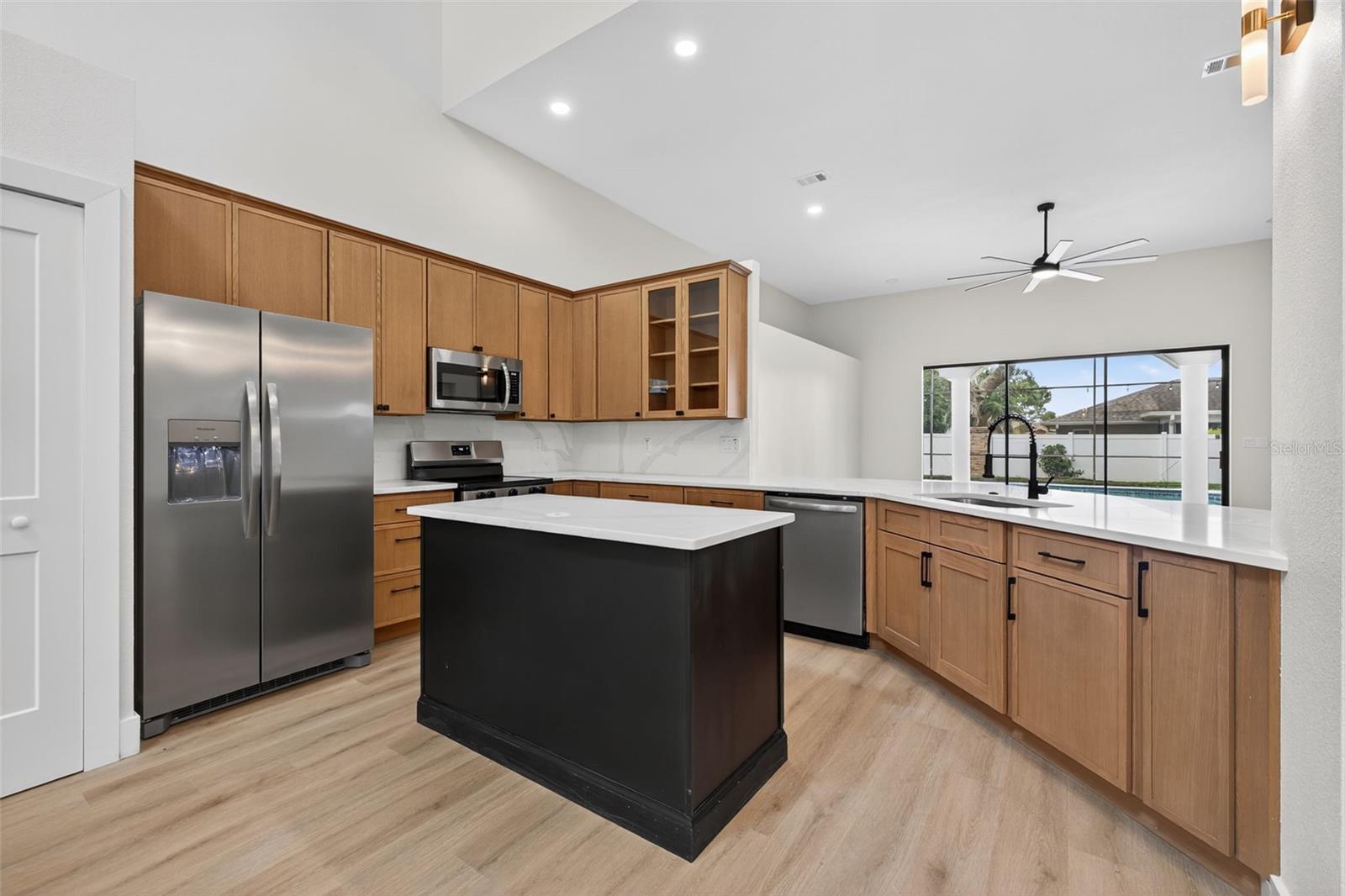 SOUTHERN OAKS - Residential