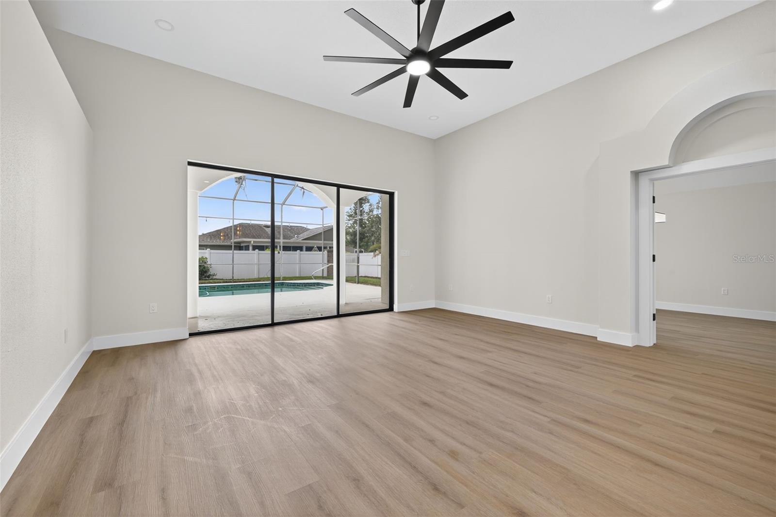 SOUTHERN OAKS - Residential