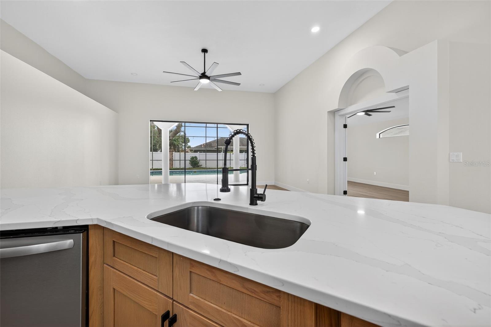 SOUTHERN OAKS - Residential