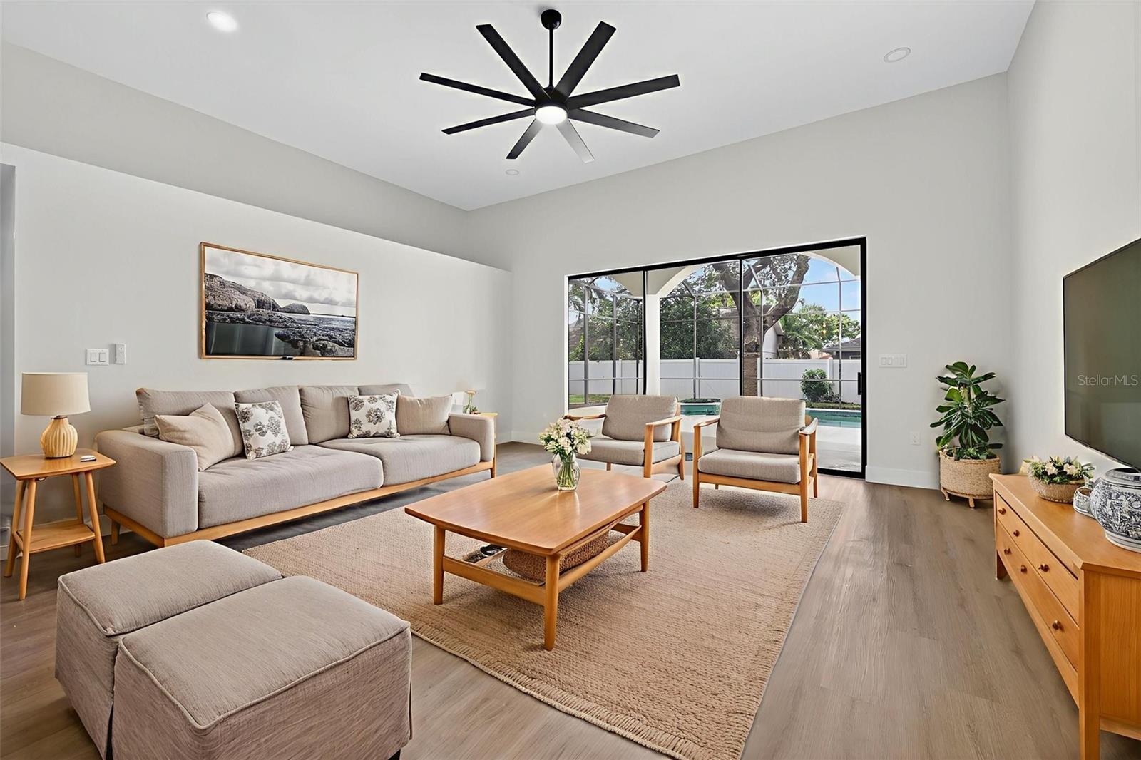 SOUTHERN OAKS - Residential