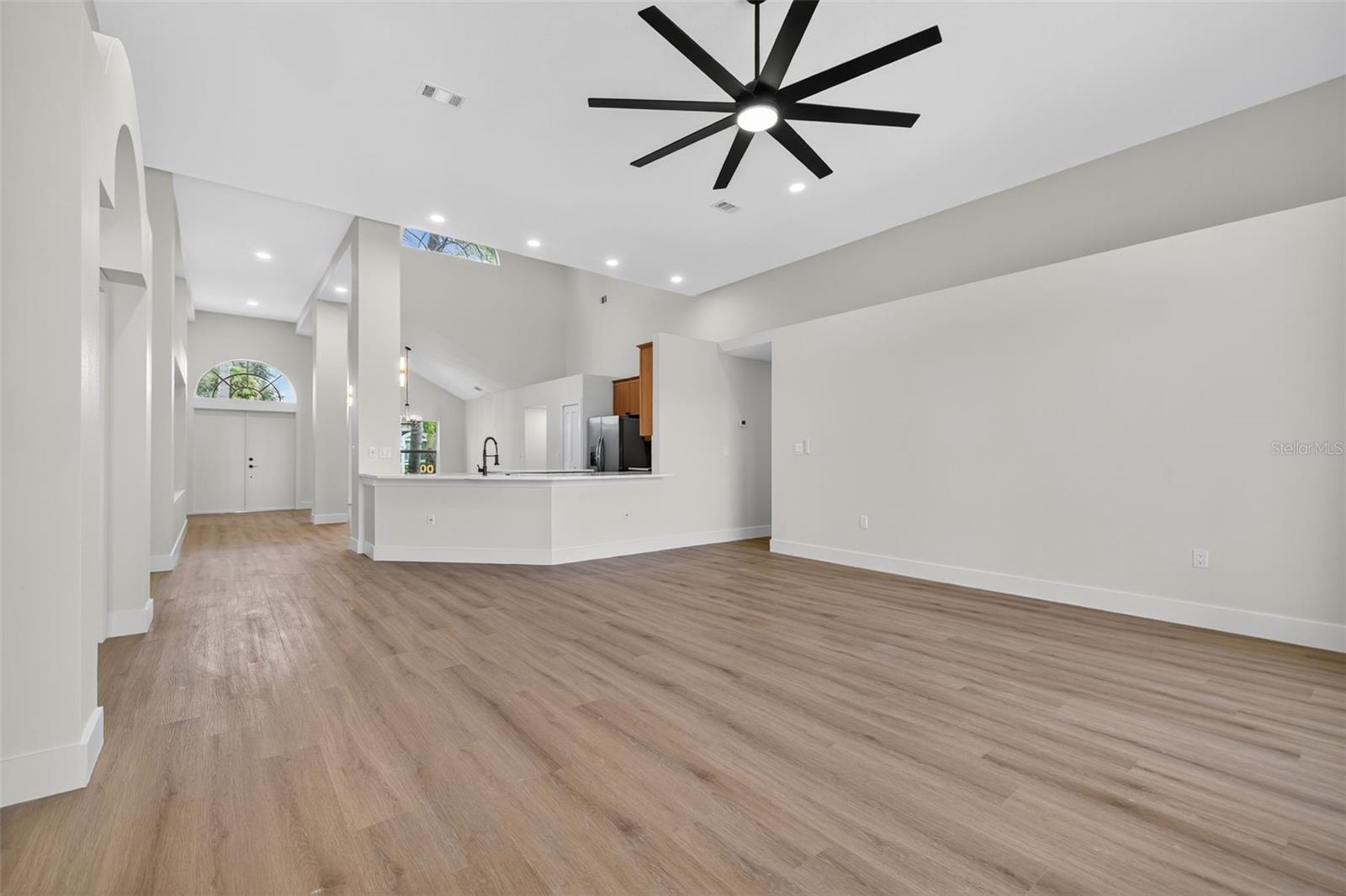 SOUTHERN OAKS - Residential