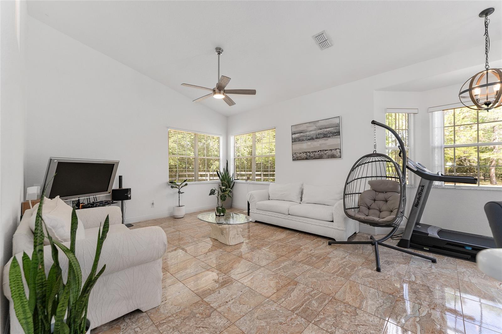 SILVER MDWS NORTH - Residential