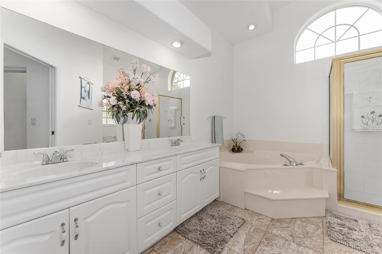 SILVER MDWS NORTH - Residential