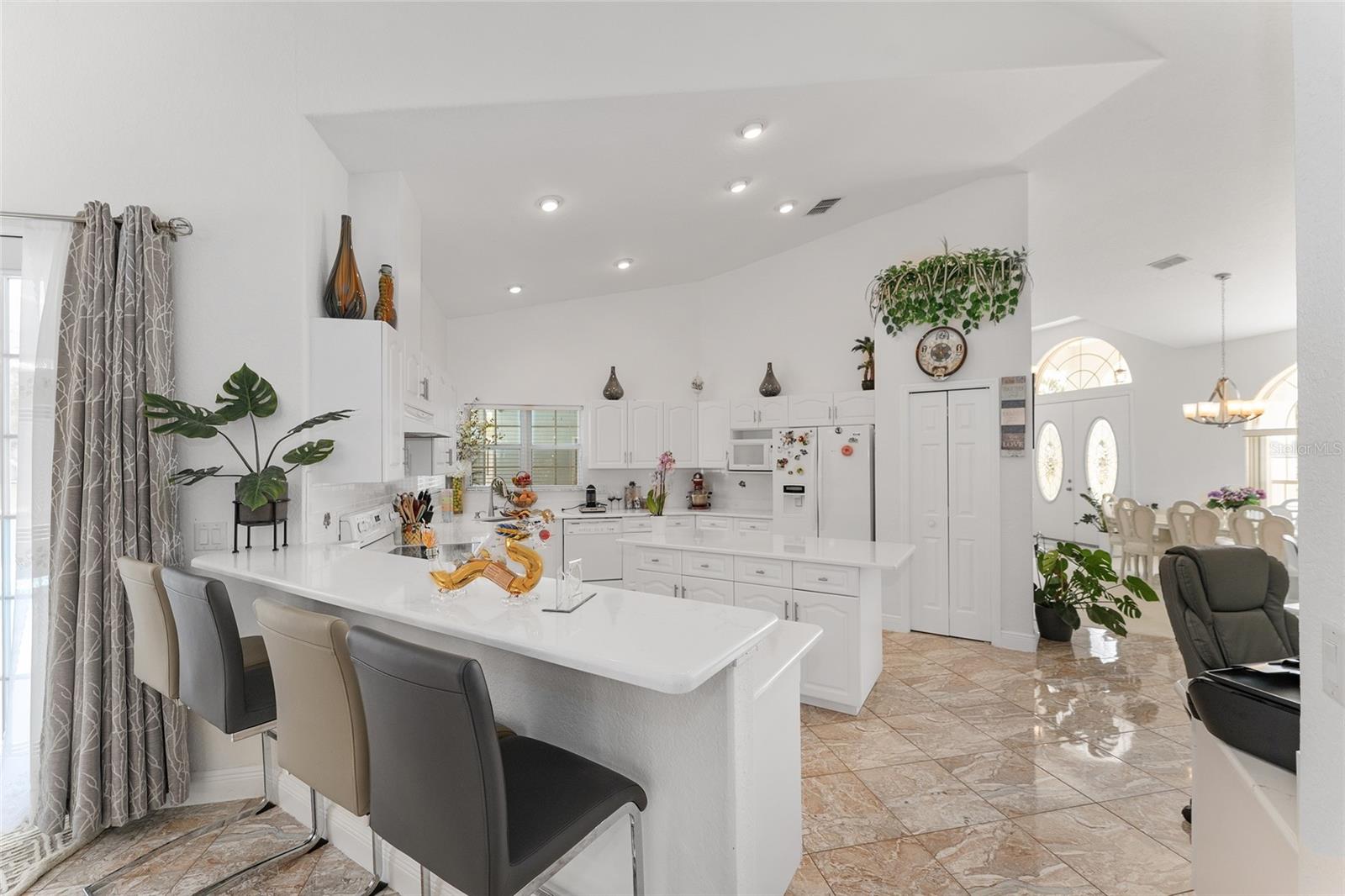 SILVER MDWS NORTH - Residential