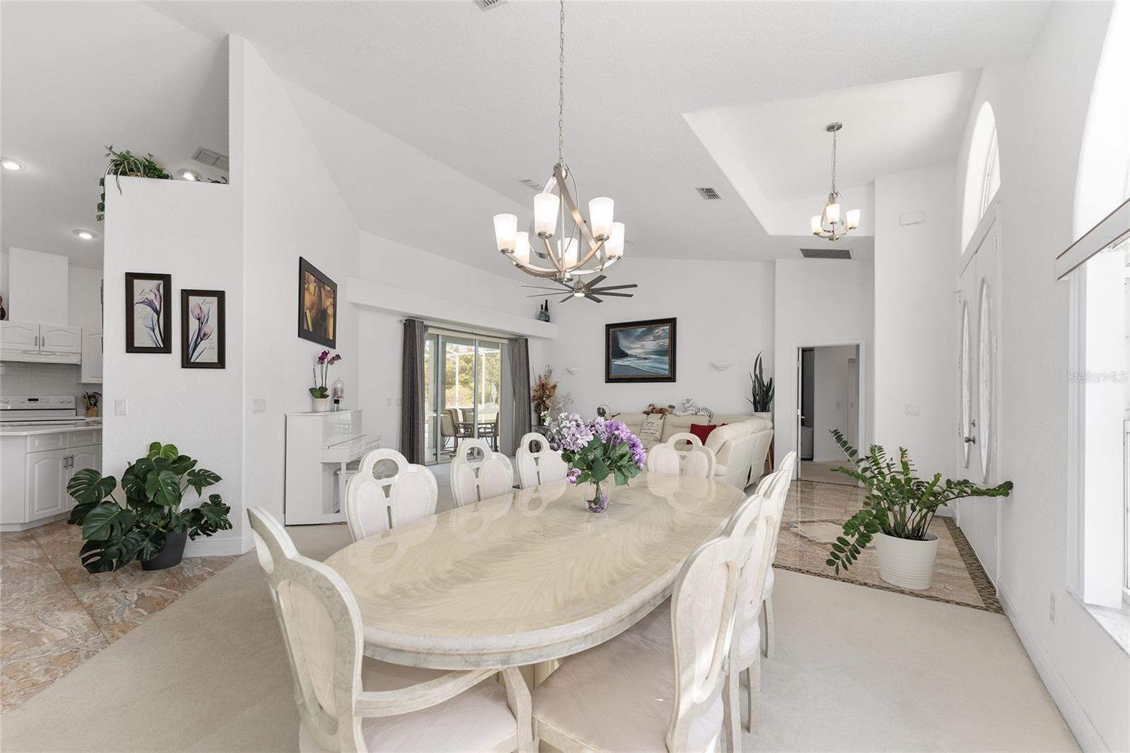 SILVER MDWS NORTH - Residential