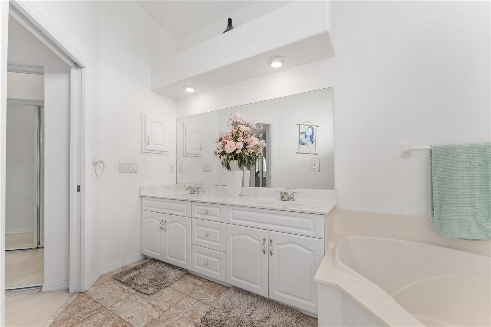 SILVER MDWS NORTH - Residential