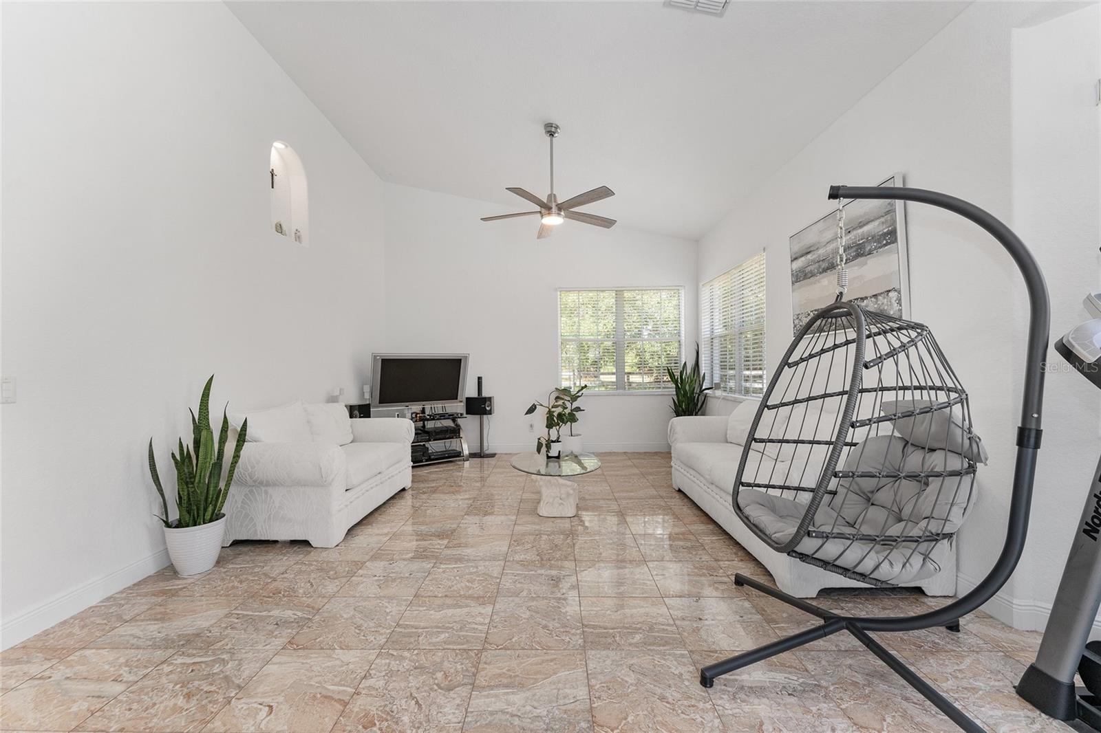 SILVER MDWS NORTH - Residential