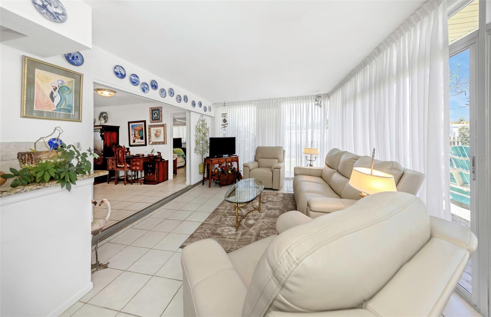 BELLEVUE ESTATES 6TH ADD - Residential