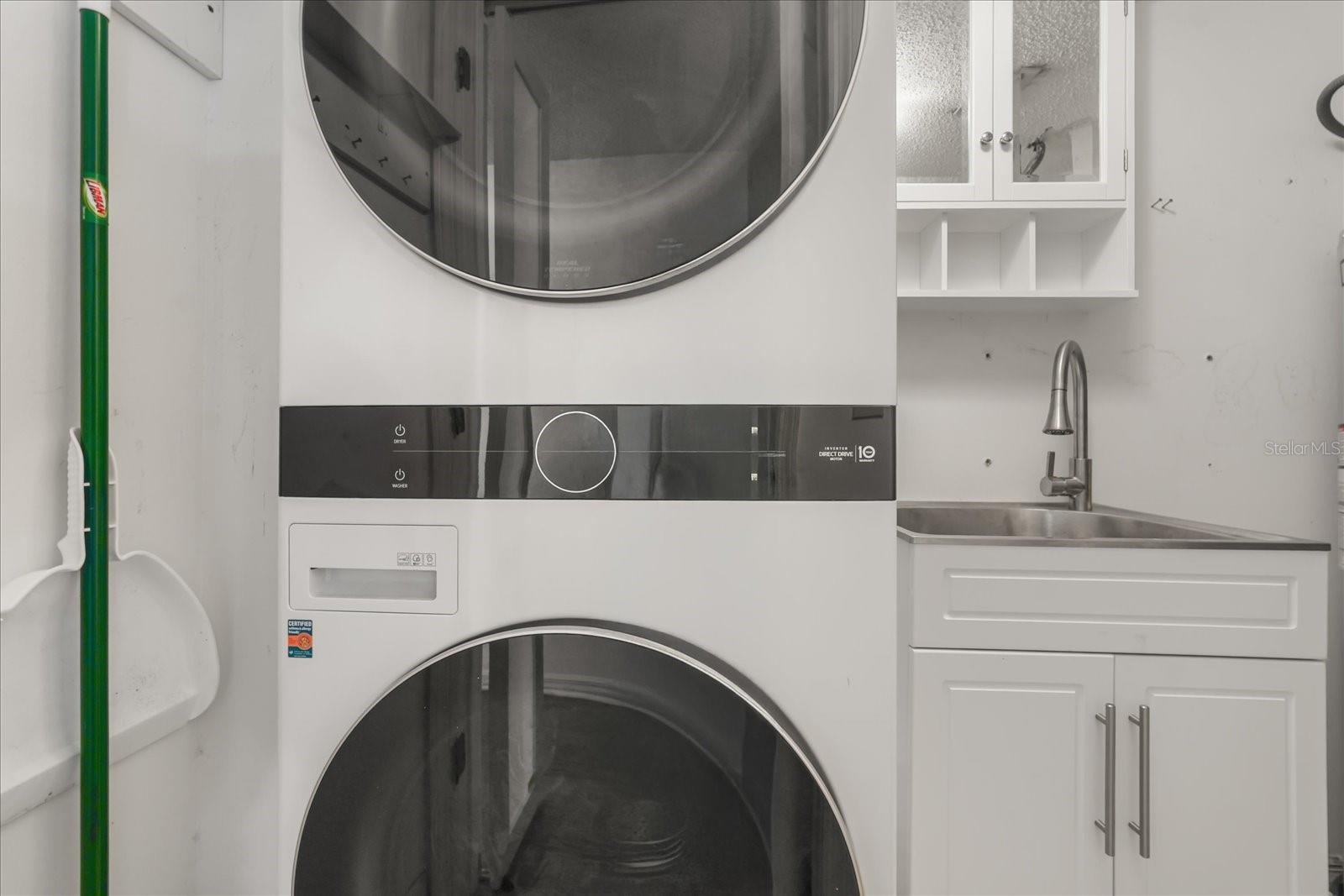 COACH HOMES AT MARINERS VILLAGE - Residential