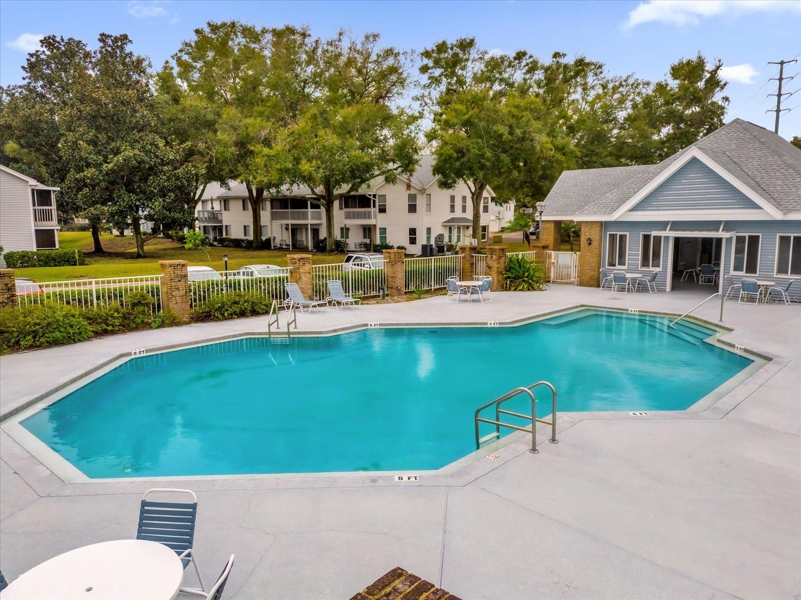 COACH HOMES AT MARINERS VILLAGE - Residential