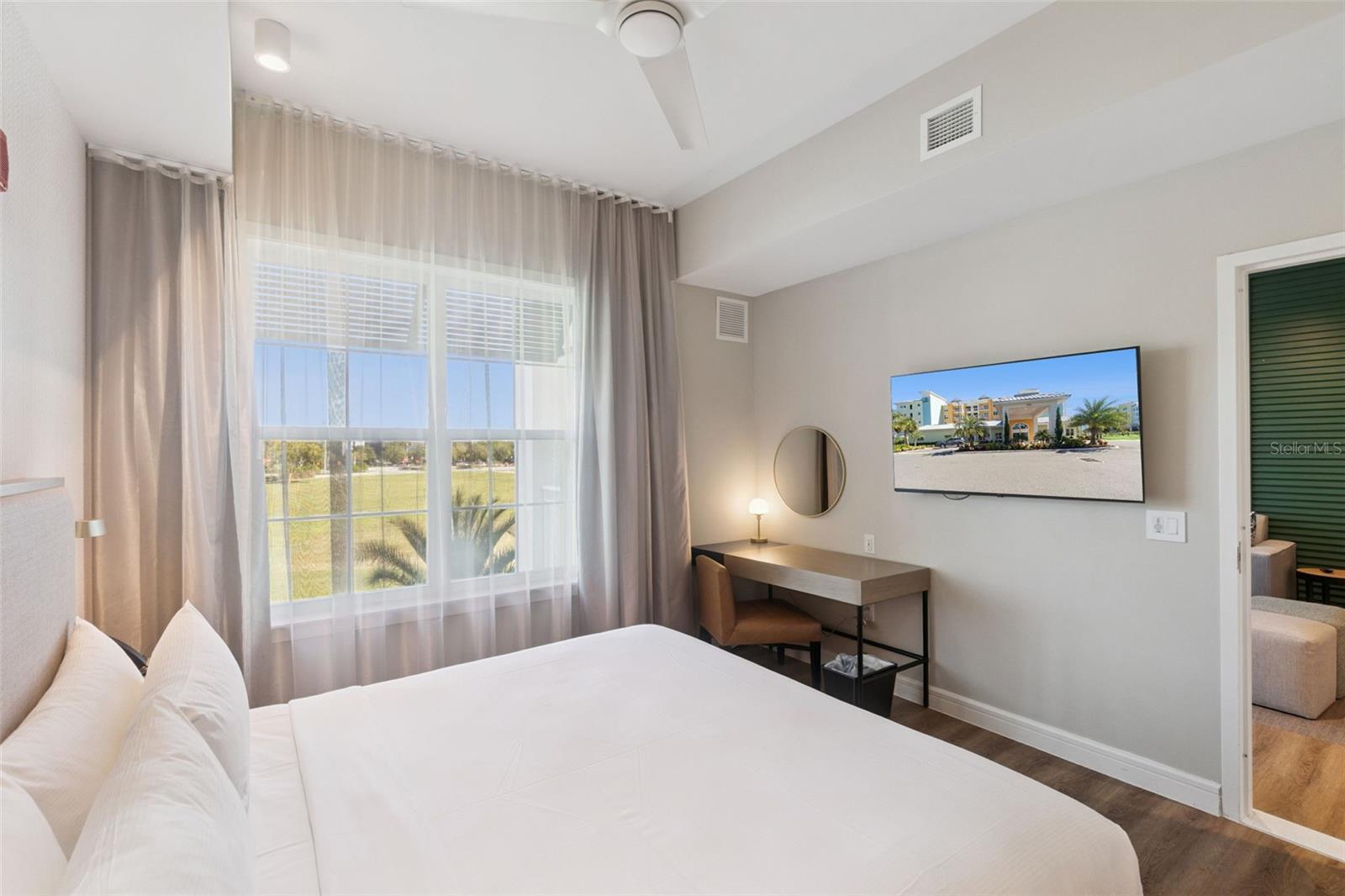 EMBASSY SUITES, SUNSET WALK HOTEL - Residential