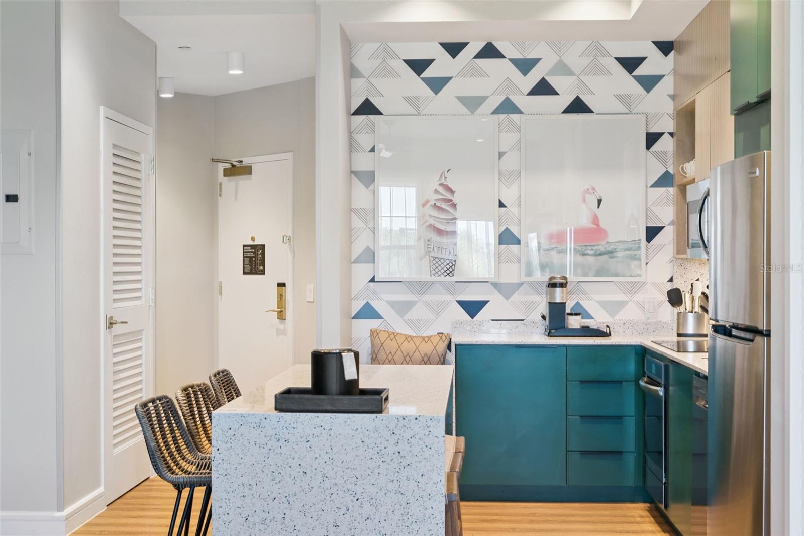 EMBASSY SUITES, SUNSET WALK HOTEL - Residential