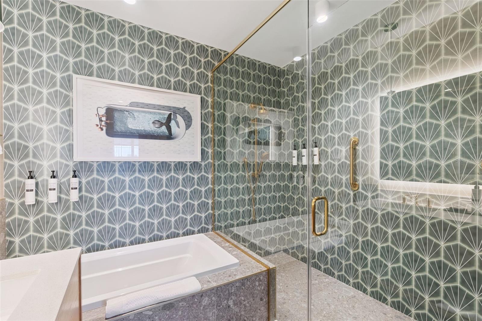 EMBASSY SUITES, SUNSET WALK HOTEL - Residential