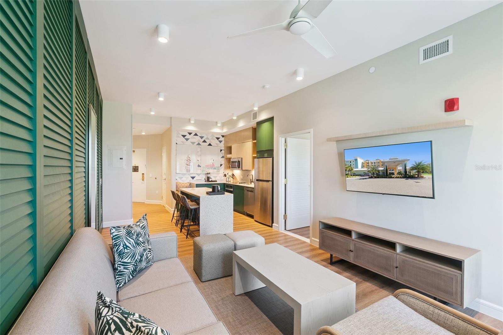 EMBASSY SUITES, SUNSET WALK HOTEL - Residential