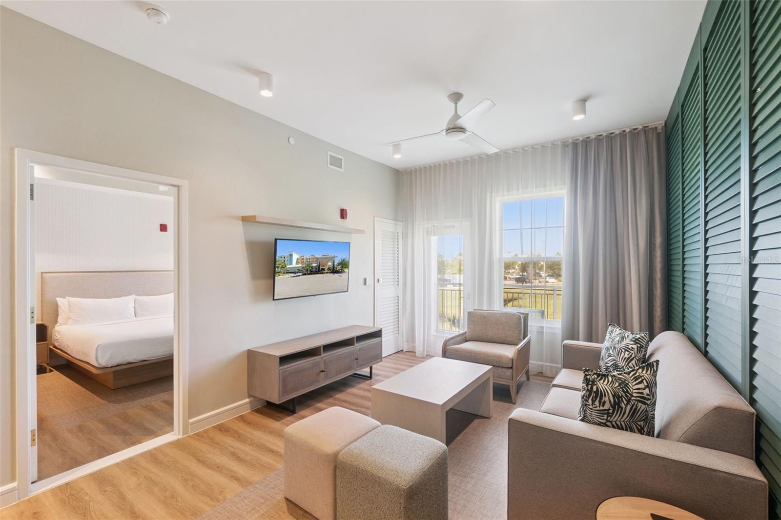 EMBASSY SUITES, SUNSET WALK HOTEL - Residential