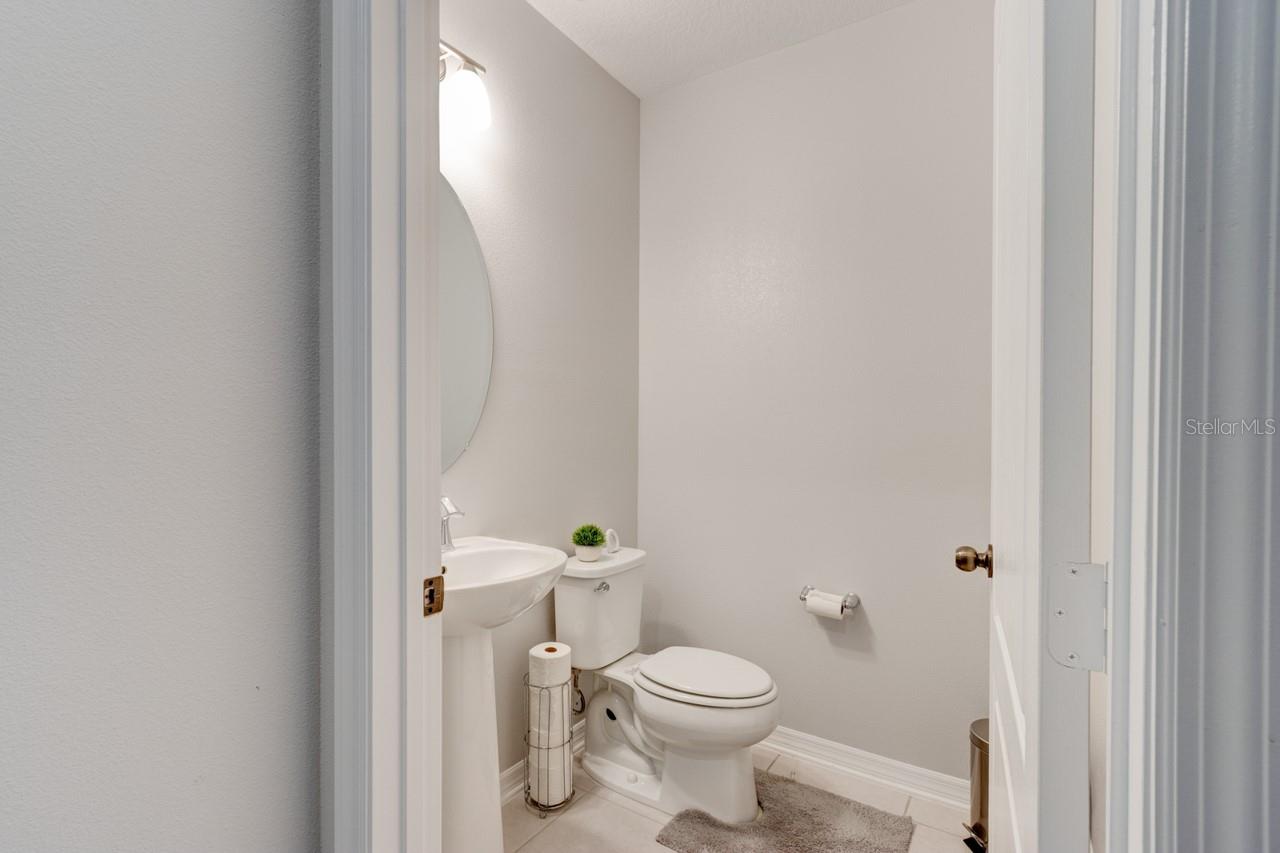 TRADITIONS AT WHITE CEDAR - Residential Lease