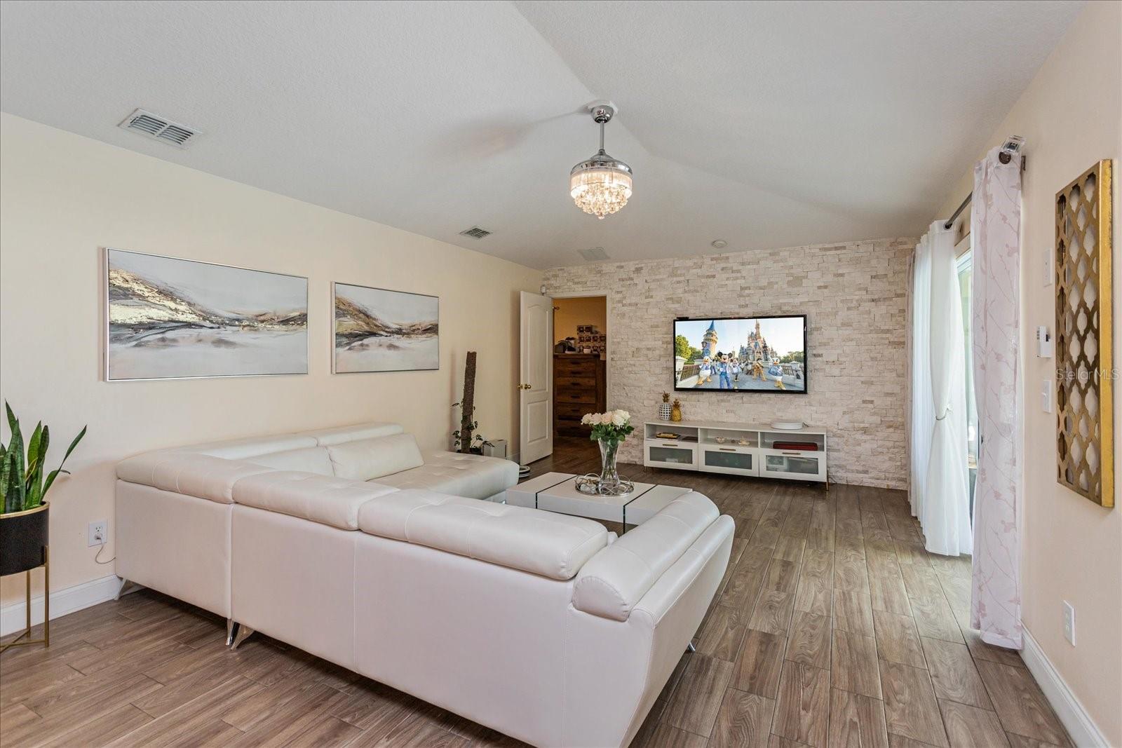 TUSCAN RIDGE PH 03 - Residential