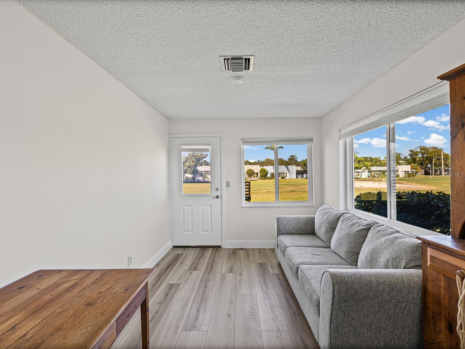 07 SPGS VILLAS CONDO - Residential