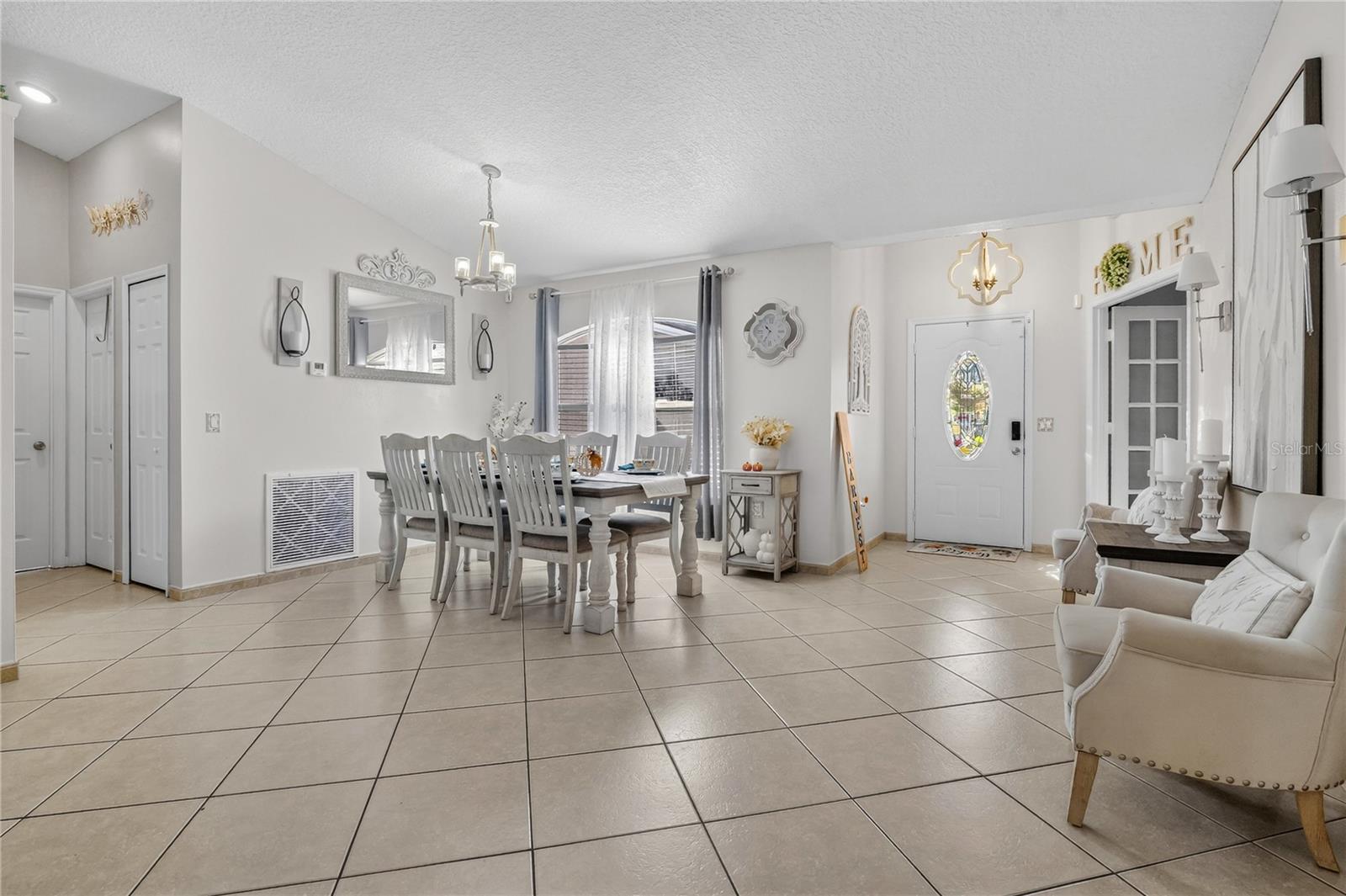 SHOAL CREEK - Residential