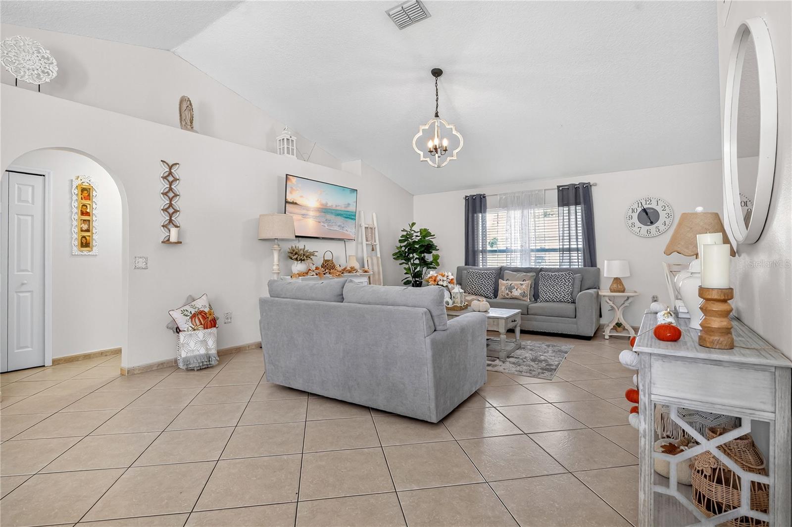 SHOAL CREEK - Residential