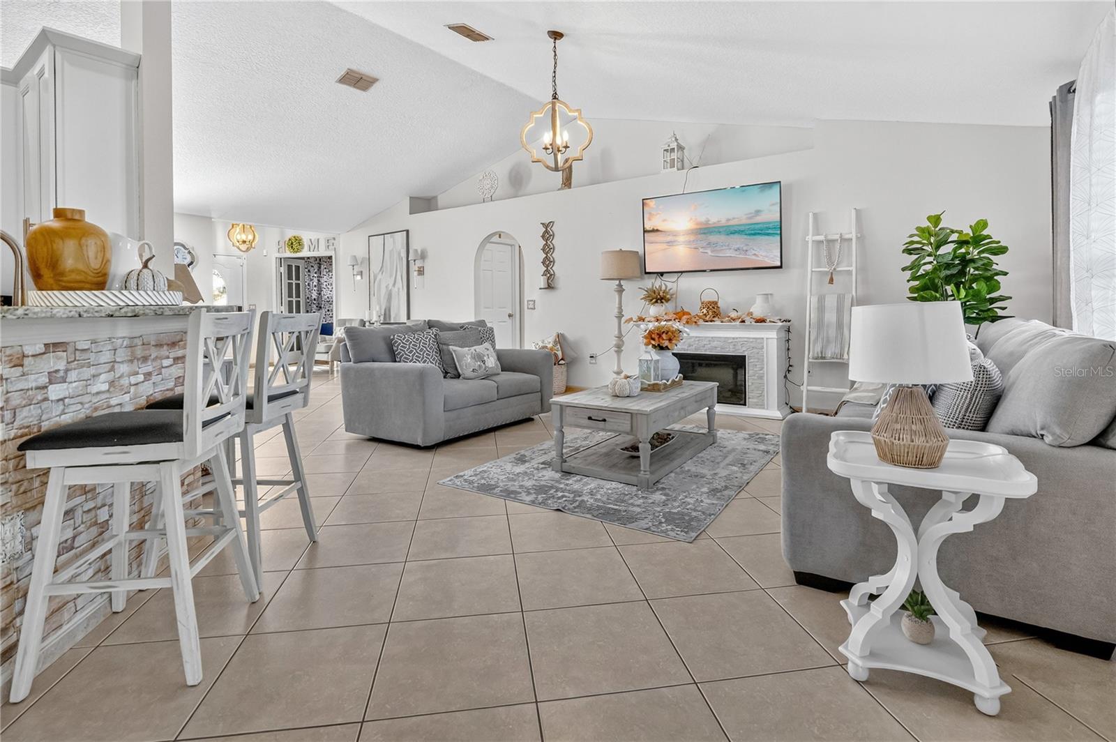 SHOAL CREEK - Residential