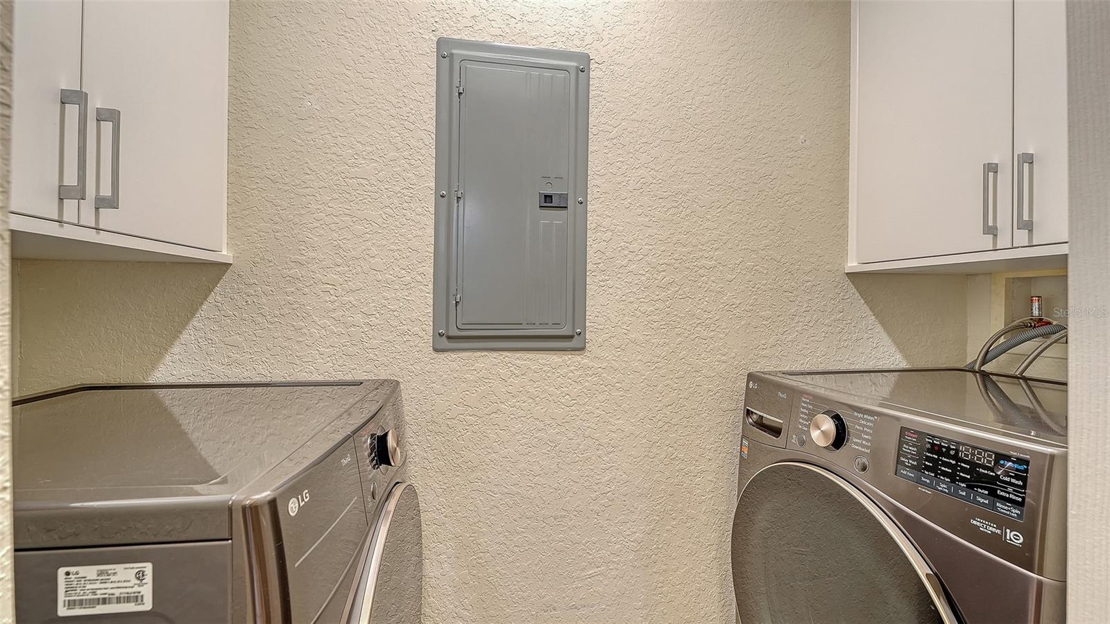 BROADWAY PROMENADE - Residential