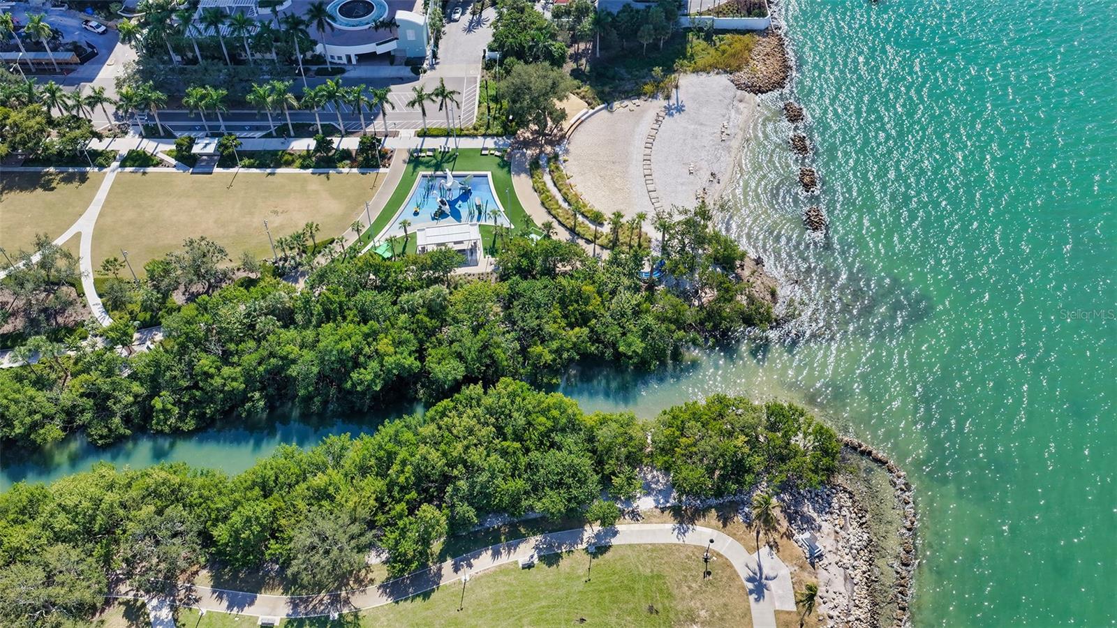 BROADWAY PROMENADE - Residential