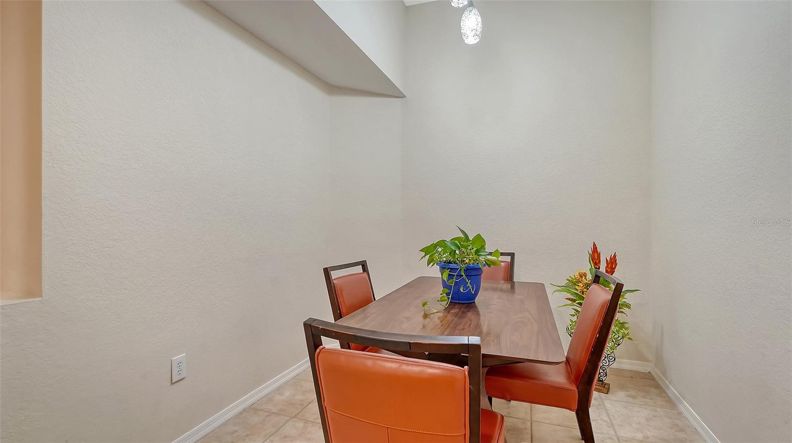 BROADWAY PROMENADE - Residential