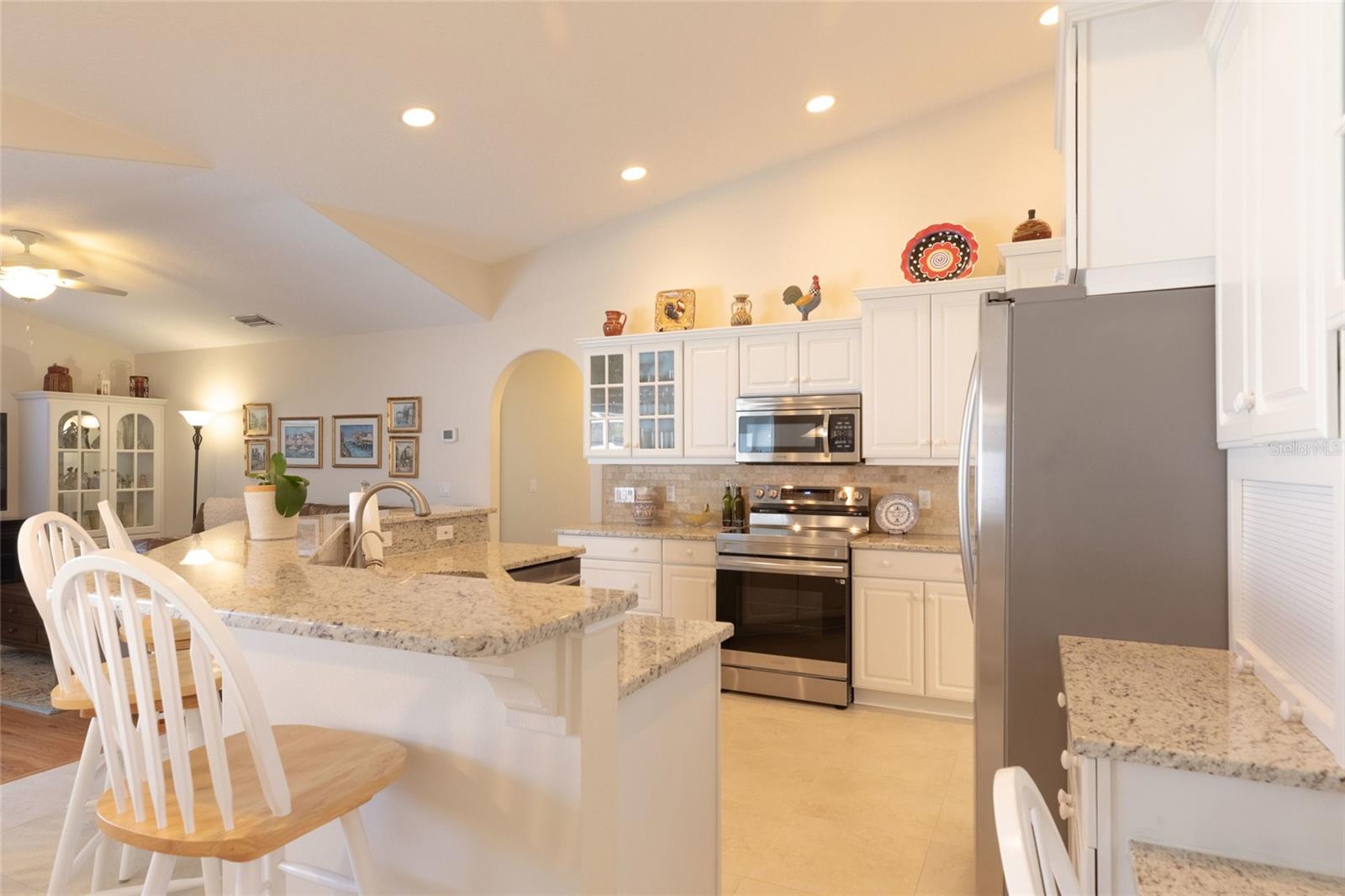 PINE LAKES - Residential