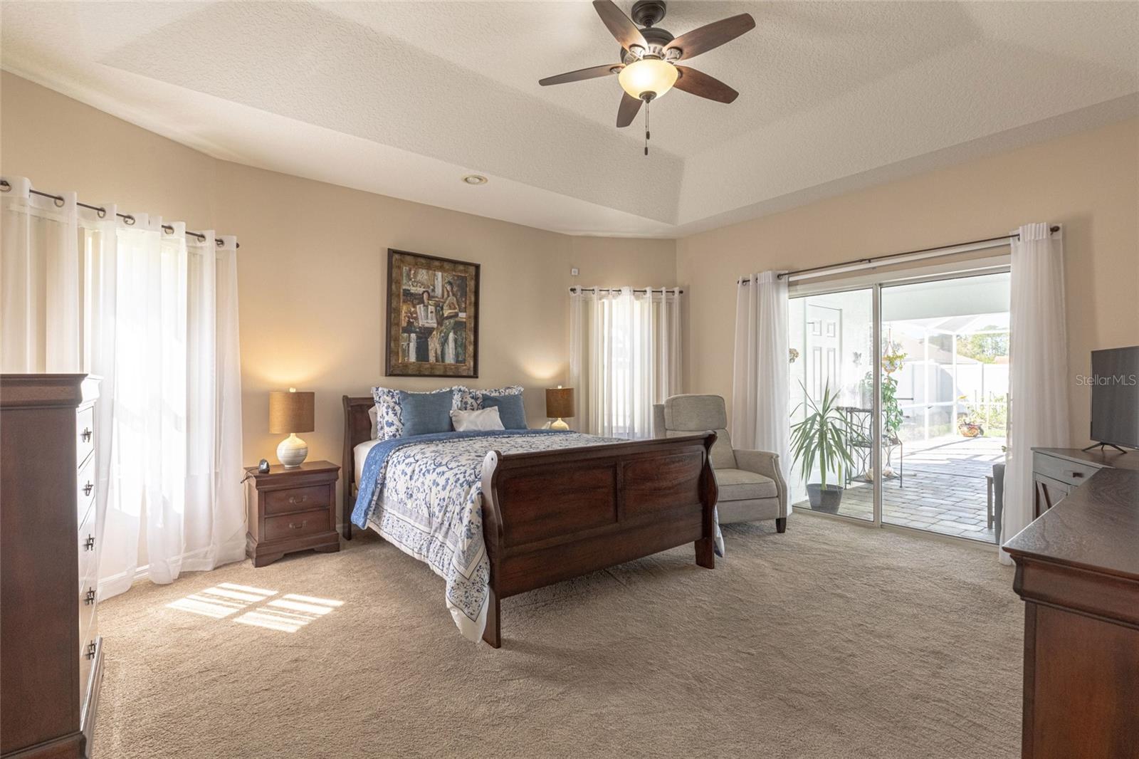 PINE LAKES - Residential