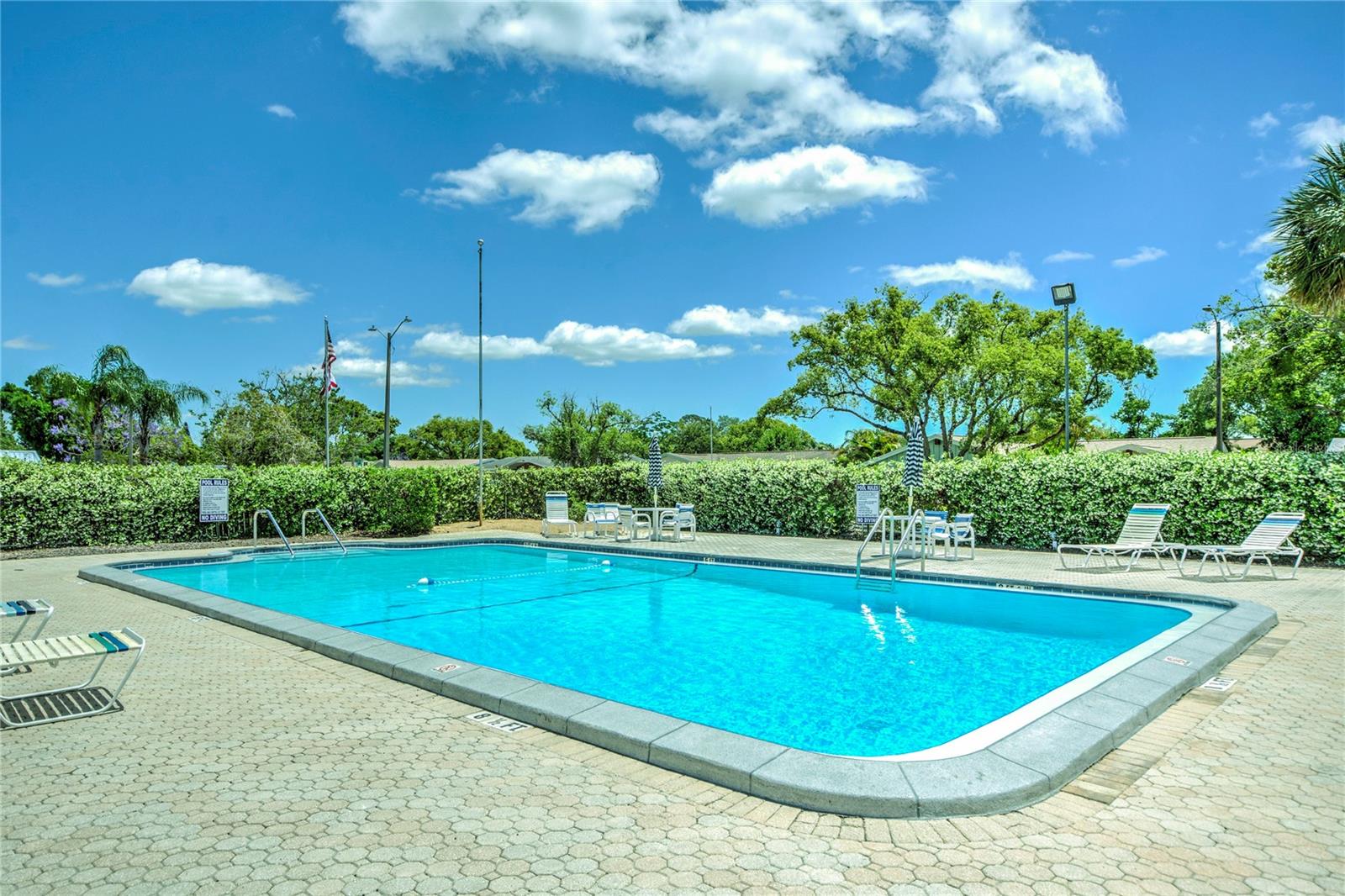 GARDENS BEACON SQUARE - Residential