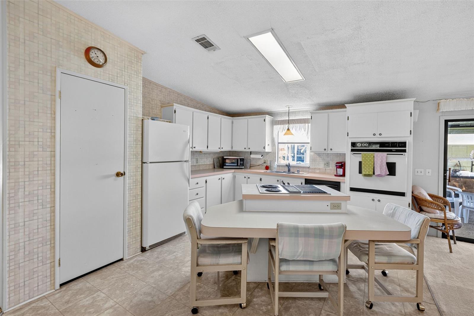 LA CASA MHP CO-OP - Residential
