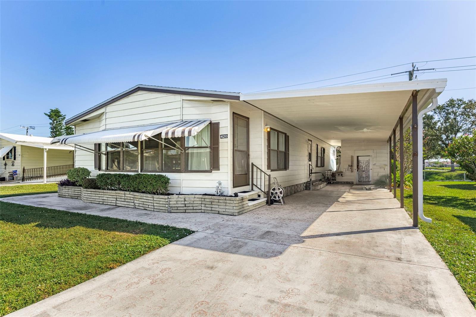 LA CASA MHP CO-OP - Residential