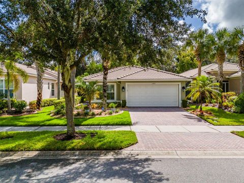 A home in WIMAUMA