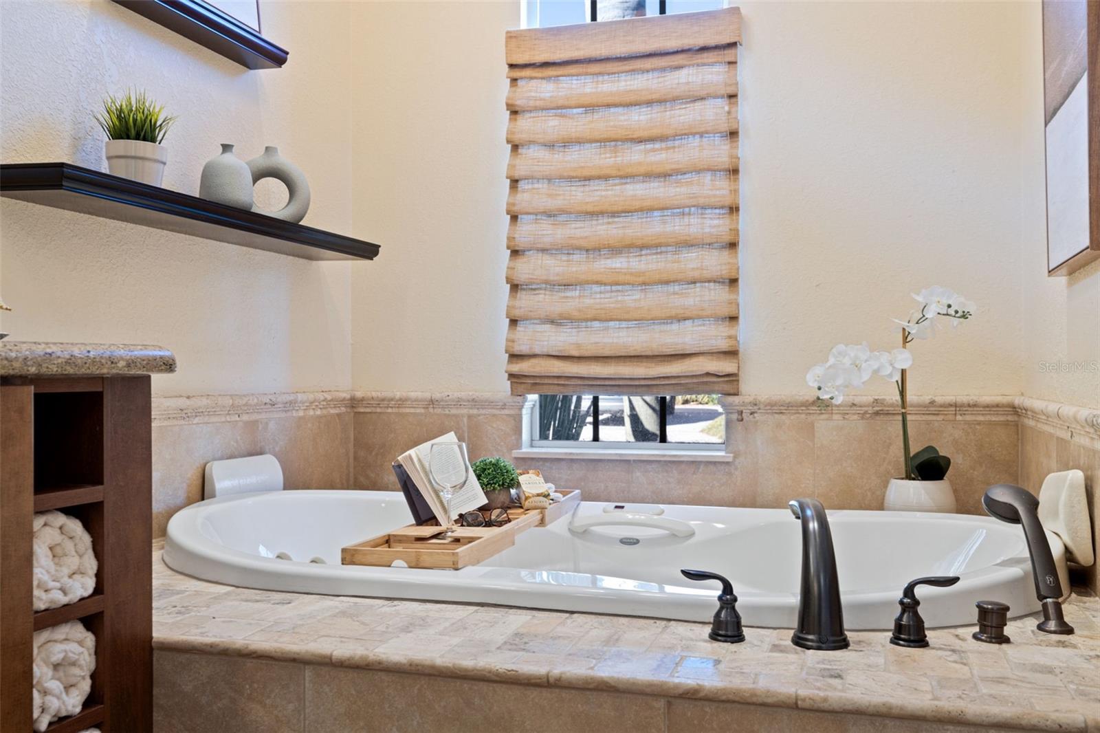 PLACIDO BAYOU - Residential