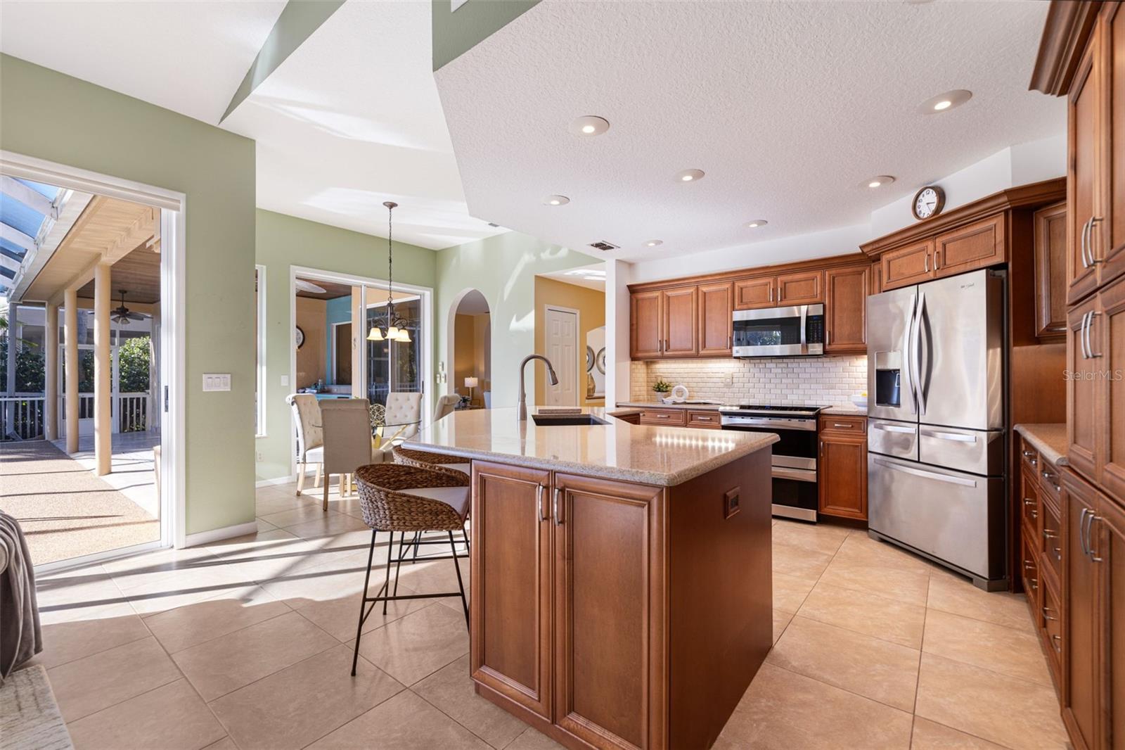 PLACIDO BAYOU - Residential