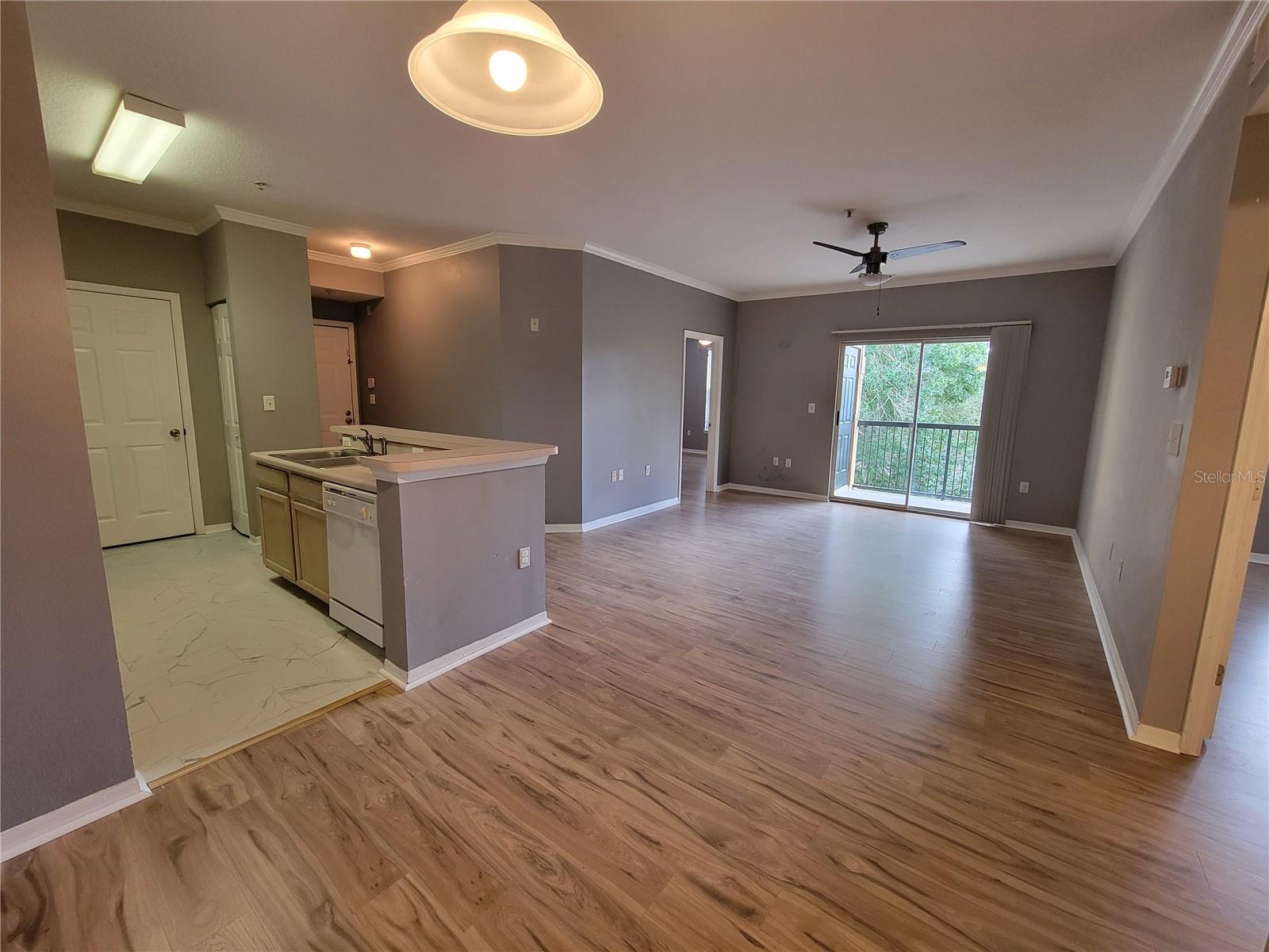 THE PINNACLE AT CARROLLWOOD A - Residential Lease