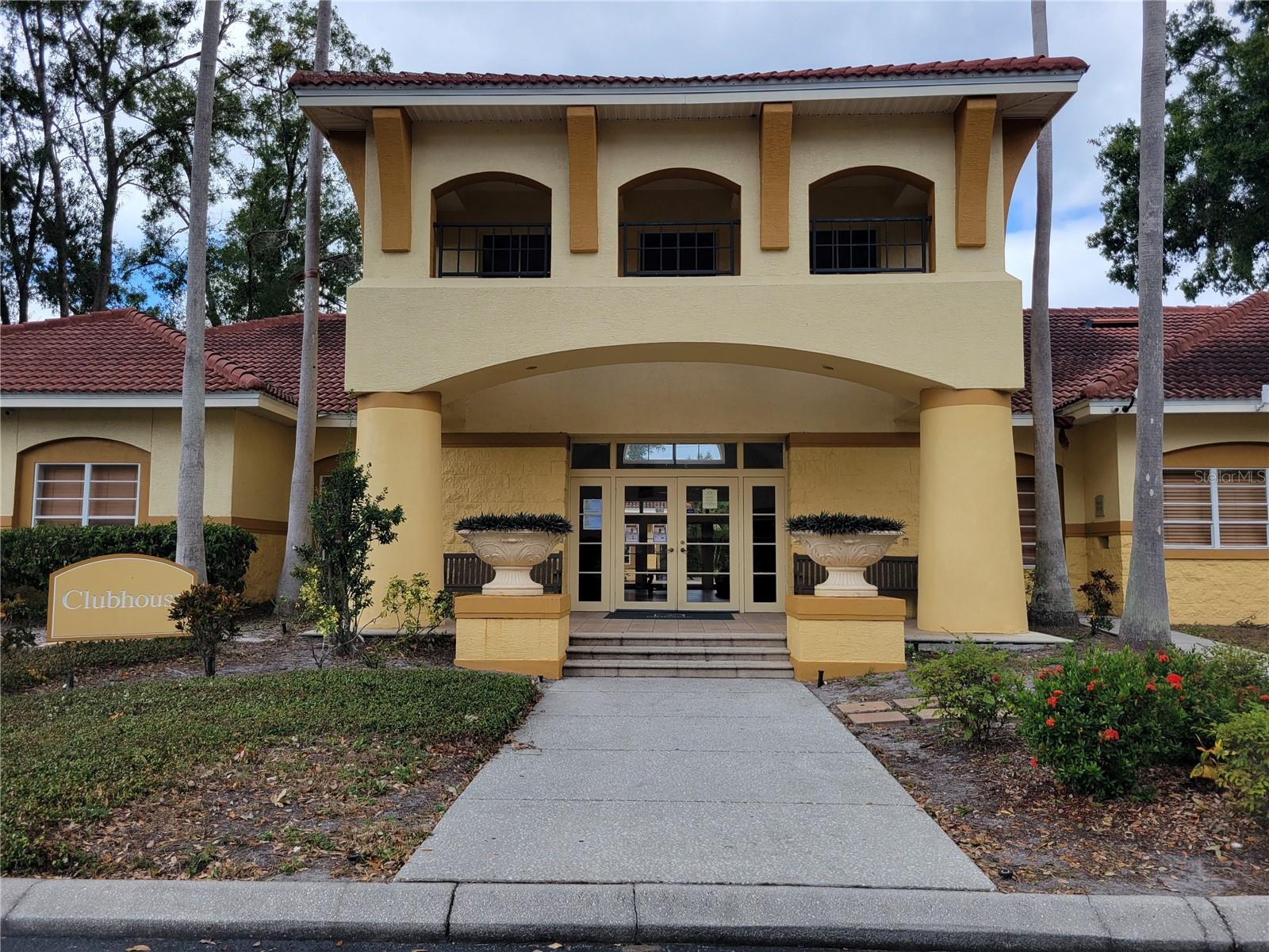 THE PINNACLE AT CARROLLWOOD A - Residential Lease