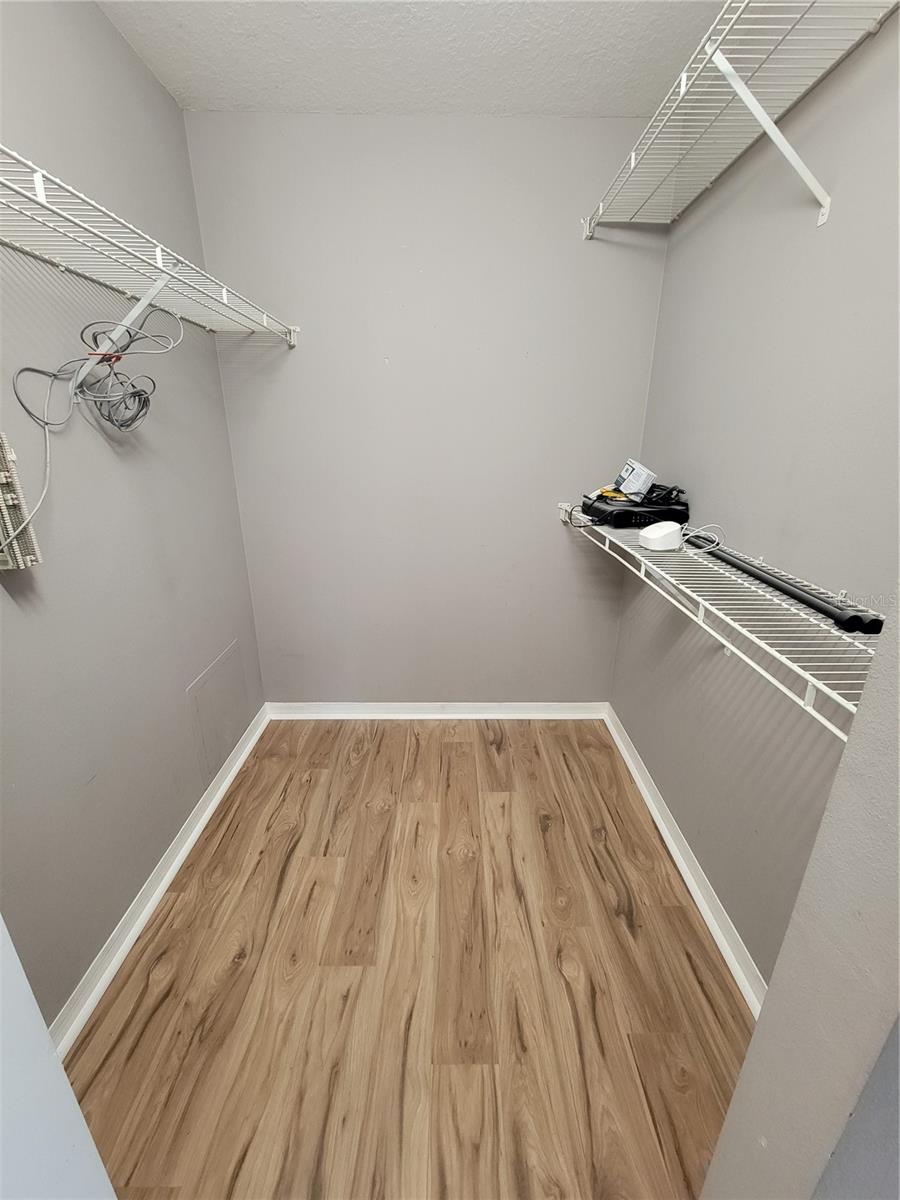 THE PINNACLE AT CARROLLWOOD A - Residential Lease