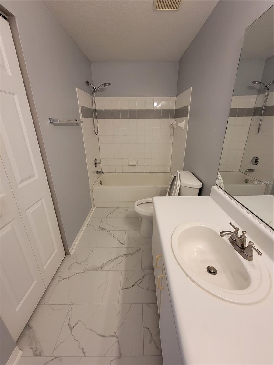 THE PINNACLE AT CARROLLWOOD A - Residential Lease