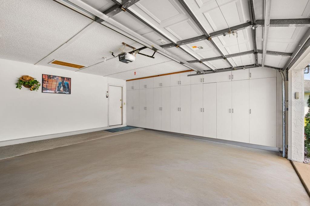 SOMERSET VILLAGE - Residential