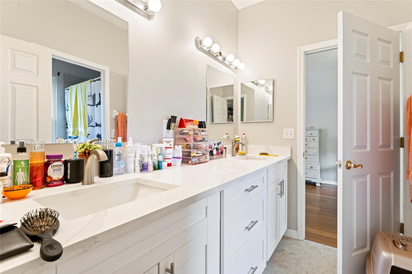 CARROLLWOOD CROSSING - Residential