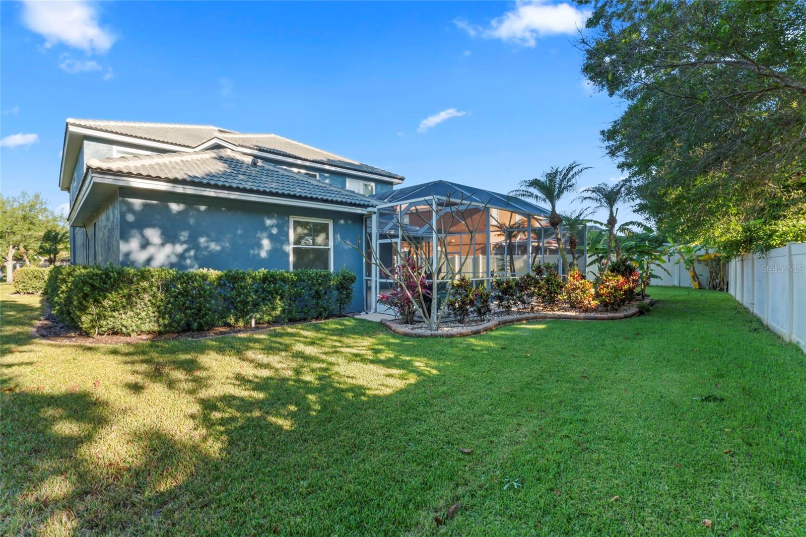 CARROLLWOOD CROSSING - Residential
