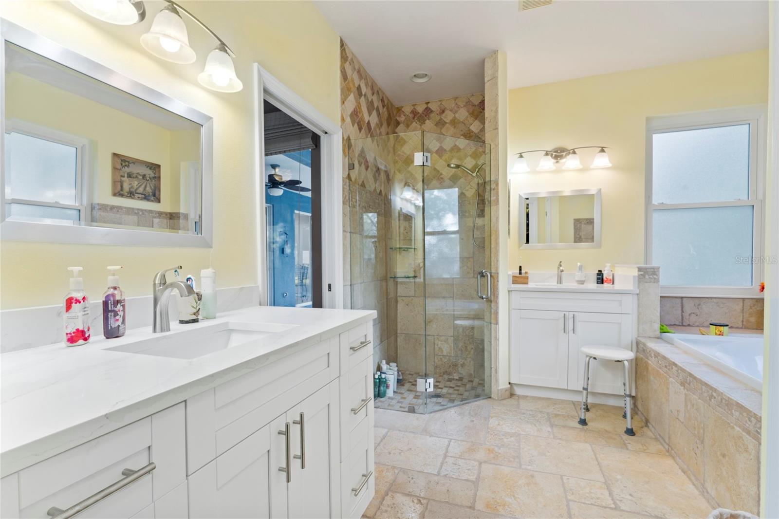 CARROLLWOOD CROSSING - Residential